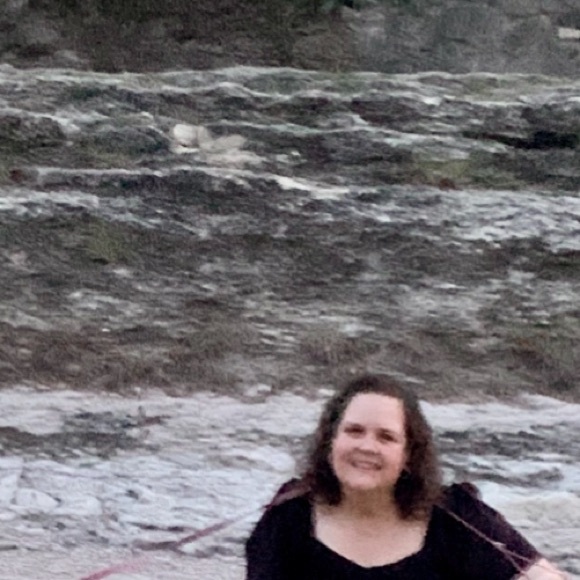 Meet your Posher, Marta - Picture 1 of 1